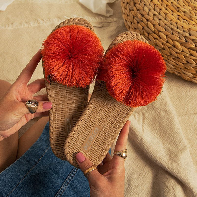 Papuci de damă cu un pompon în culoarea portocaliu Azrail - Încălțăminte