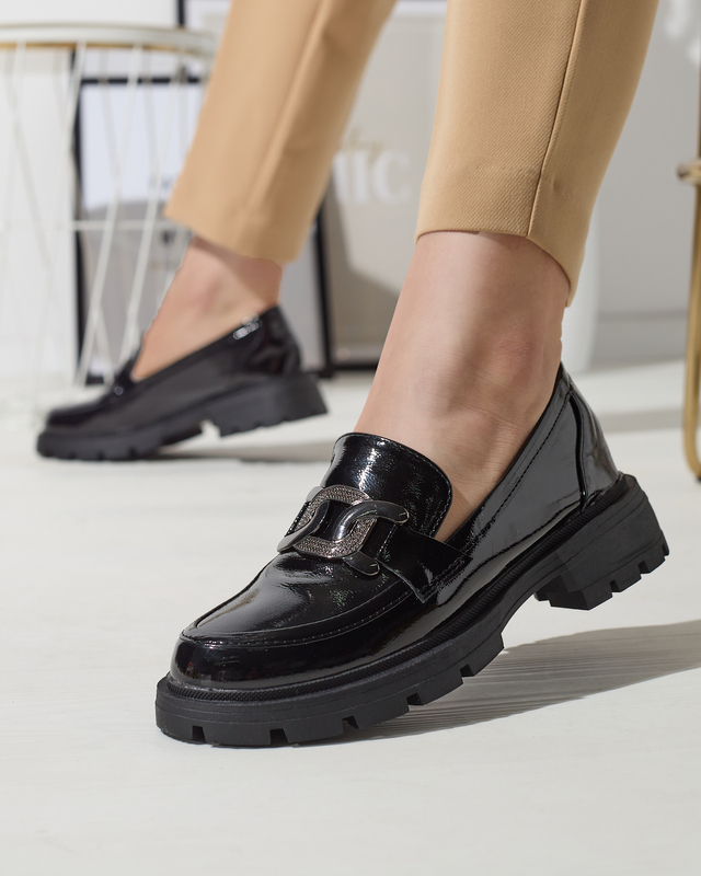 Mocasini lăcuiți de damă, negri, cu decor Riferta- Footwear Dama imagine noua 2022