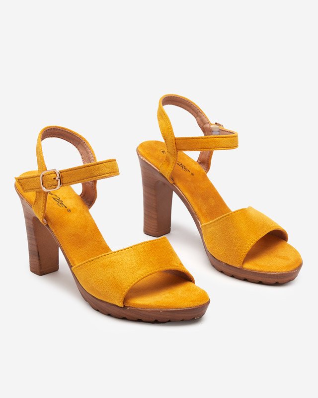 beside Unsatisfactory sector Sandale de damă muștar pe stâlp Karislo - Încălțăminte - muştar || galben |  royal-fashion.ro - cizme la modă