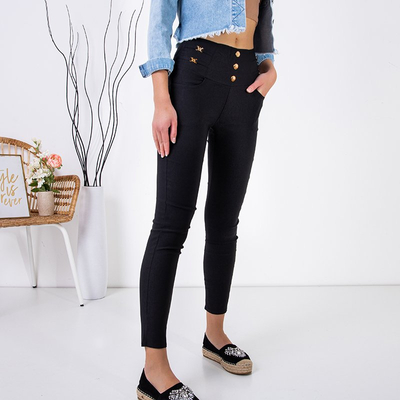 Femei negre cu decorațiuni - Îmbrăcăminte