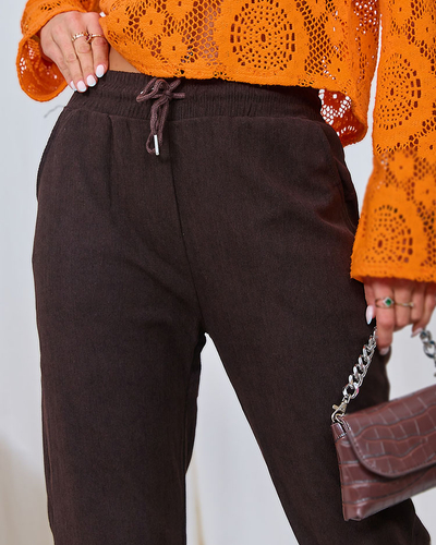 Royalfashion Pantaloni din țesătură de catifea maro închis pentru femei