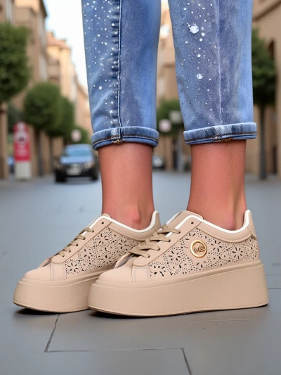 Sneakers de damă cu platformă Callista Royalfashion ecru piele ecologică