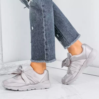 OUTLET Pantofi sport gri, satinat cu fundita Mabel- Pantofi