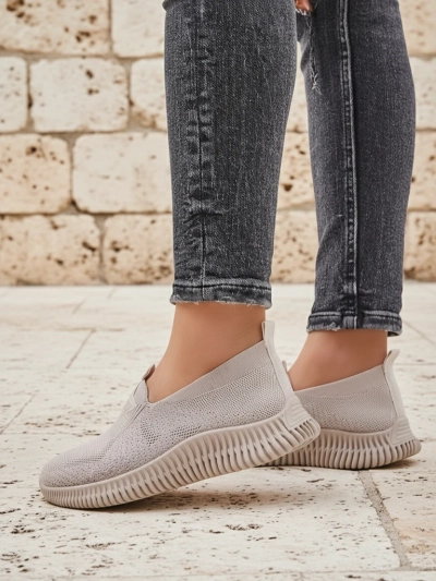 Royalfashion Slip-on women's fabric sports shoes Serra