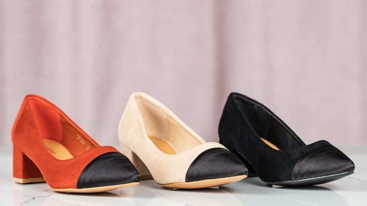 Pompele bej pe o coloană joasă Massikina - Încălțăminte