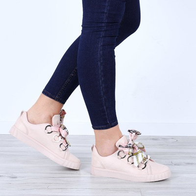 Jasnoróżowe tenisówki ze wstążką Cindy- Obuwie