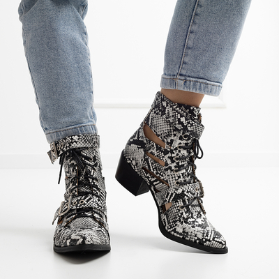 Cizme de cowboy de culoare gri, cu decupaje și în relief Isodal - Încălțăminte