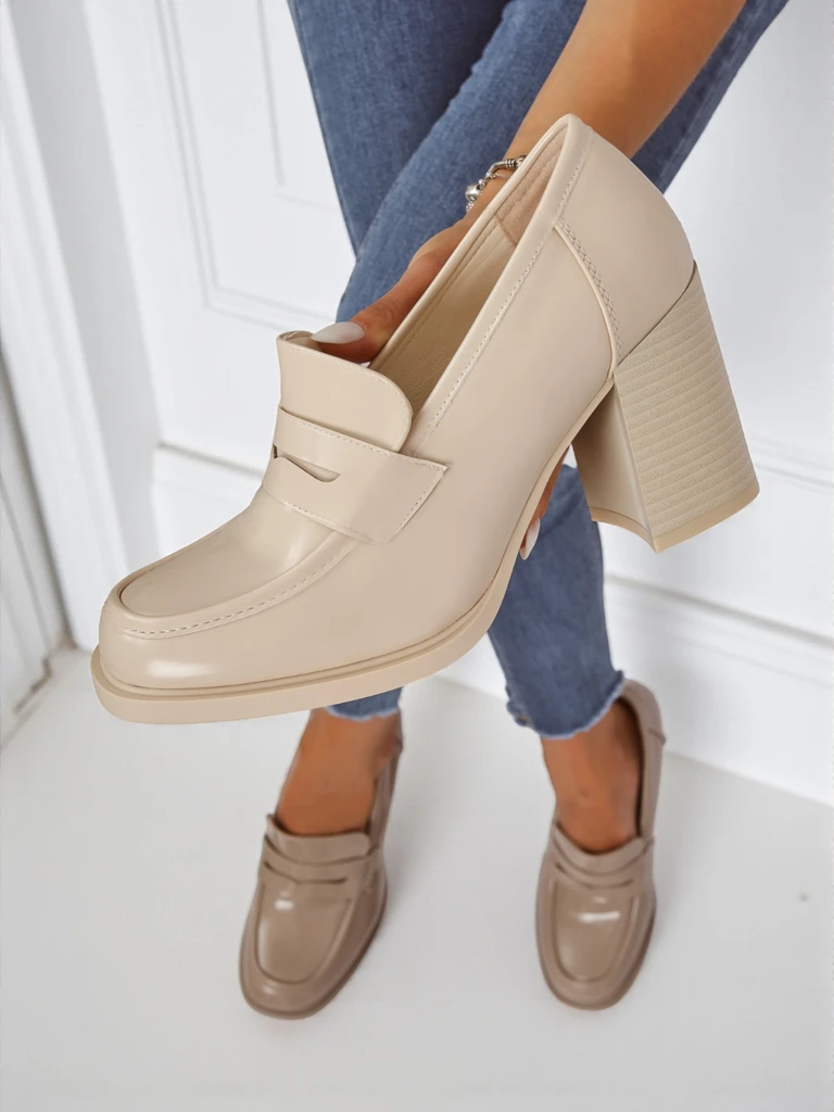 Royalfashion Woman mokasen heel Minerva