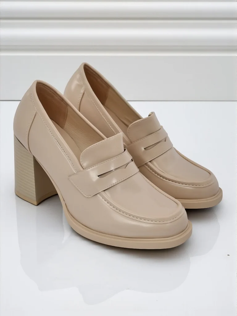 Royalfashion Woman mokasen heel Minerva