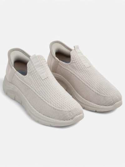 Aurelia Comfort Beige Slip-On Damesschoenen van Stof met Platte Hak