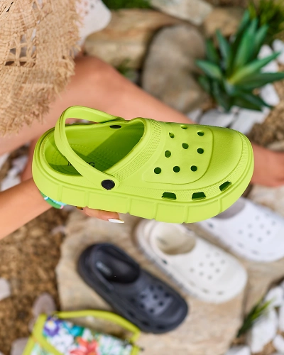 Royalfashion Șlapi de damă verde neon cu ornament ajurat Mightty