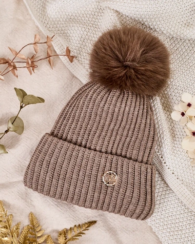 Căciuliță căptușită pentru femei Royalfashion cu un pompon