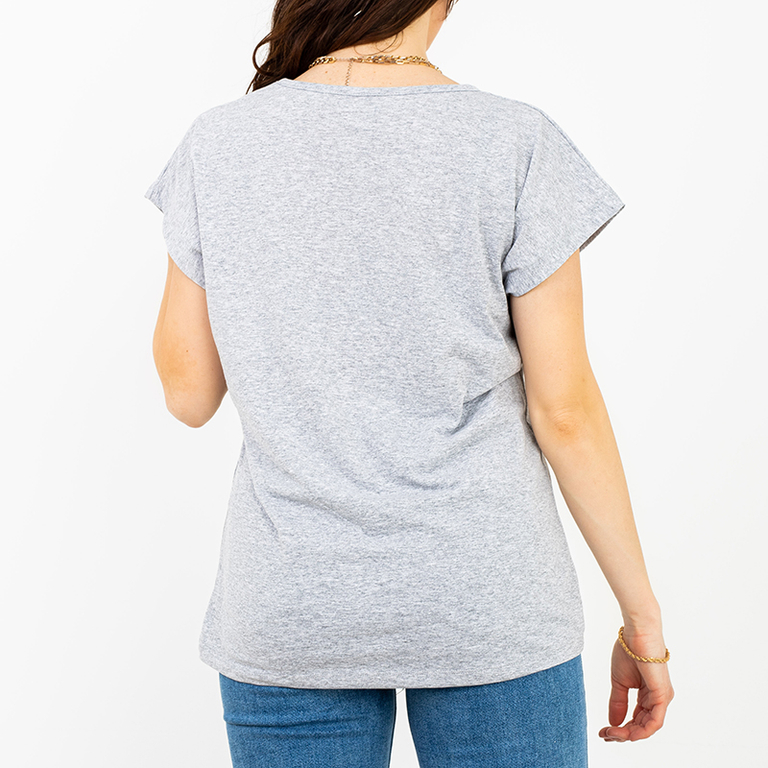 Tricou de damă gri cu imprimeu color și sclipici - Îmbrăcăminte