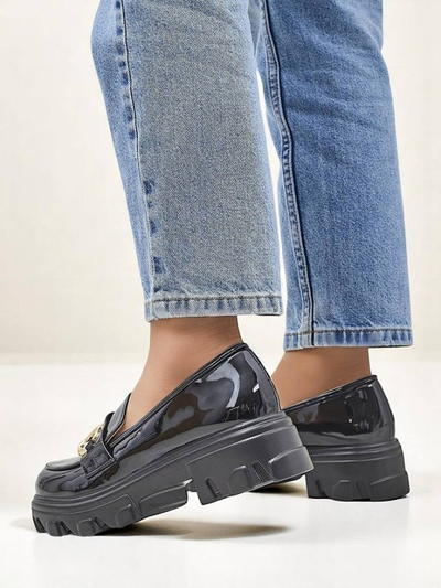 Royalfashion Mocasini de damă din piele lăcuită cu decorațiune Catifea Neagră