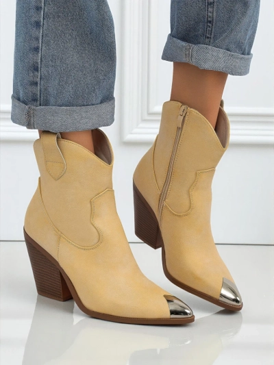 Romane kovbojki pa obcas le dekorativno aglico Glacier Fang