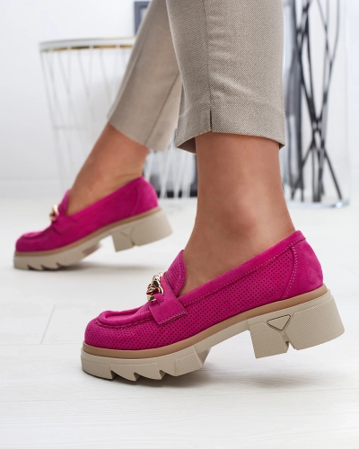 Royalfashion Mocasini din eco-suede cu ornament auriu în fucsia Zaffix