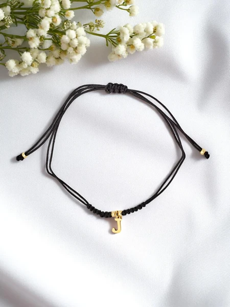 Brățară de damă cu litera J