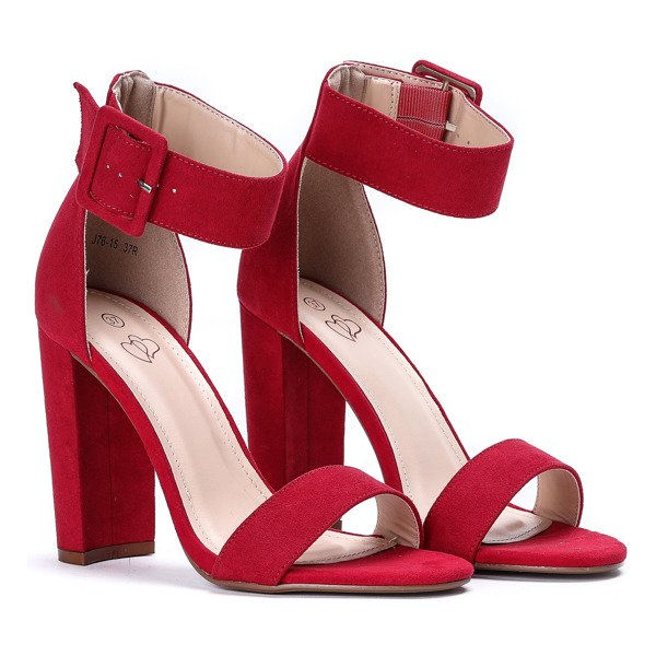 Czerwone sandały na słupku z zapięciem Katie - Obuwie