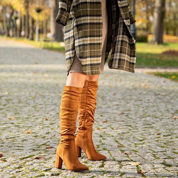 OUTLET Cizme de dama maro pe postul Lunabell - Încălțăminte