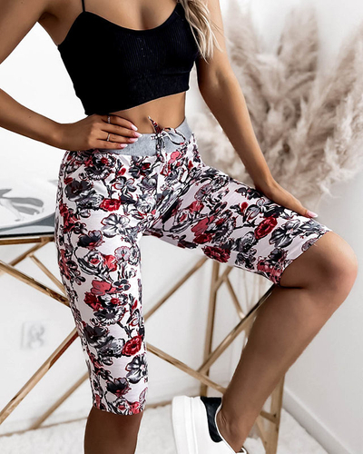 Pantaloni scurți 3/4 damă în alb și flori PLUS SIZE - Îmbrăcăminte
