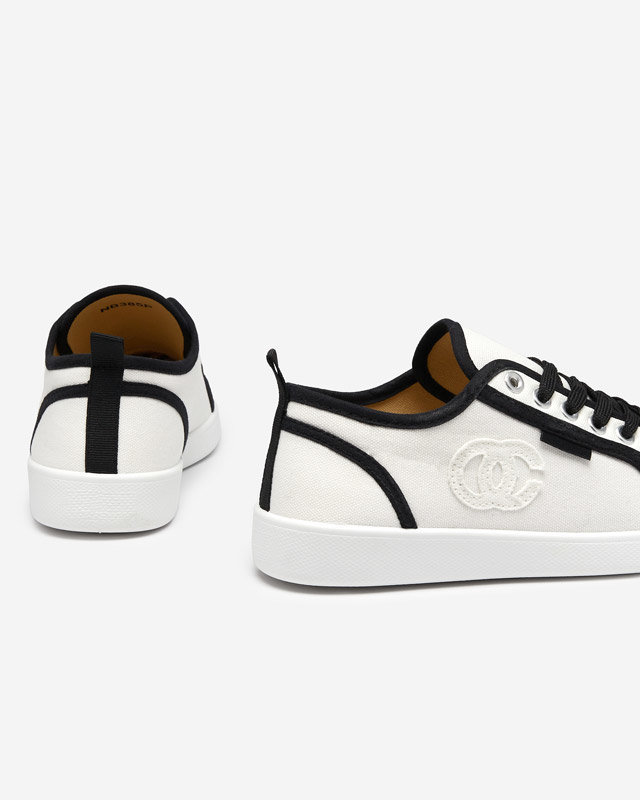 OUTLET Tenisi albi de dama cu insigna Wefera - Incaltaminte