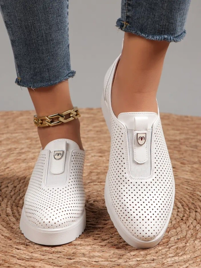 Pantofi perforați pentru femei Royalfashion Slip-on Goffies