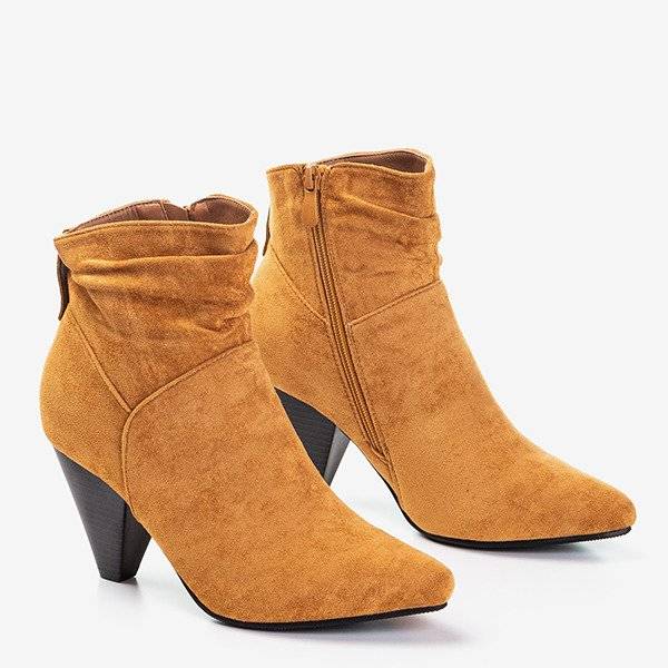 OUTLET Cizme maro cu toc triunghiular Lika - Pantofi