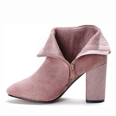 Różowe botki na słupku Freyana- Obuwie