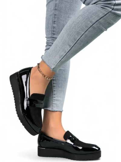 Royalfashion Mocasi pentru femei din piele lacuită Afidale