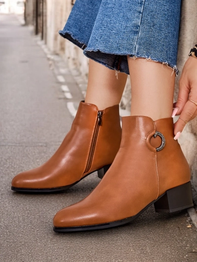 Cizmele Vifto pentru femei de la Royalfashion