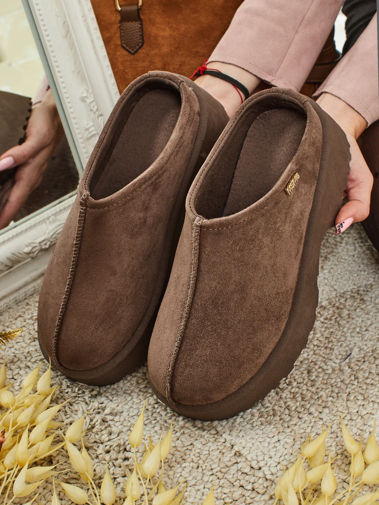 Botine scurte de damă a'la snowboots cu blană Calindra