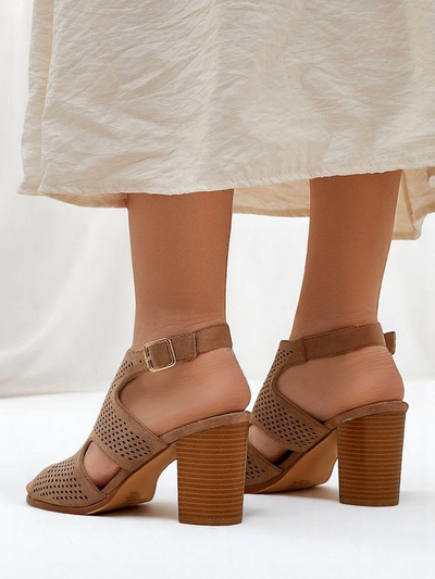 Royalfashion Sandale perforate cu toc masiv pentru femei Abetle