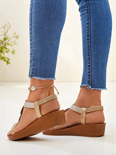 Sandale de damă cu platformă Aurelia Royalfashion aurii din piele ecologică