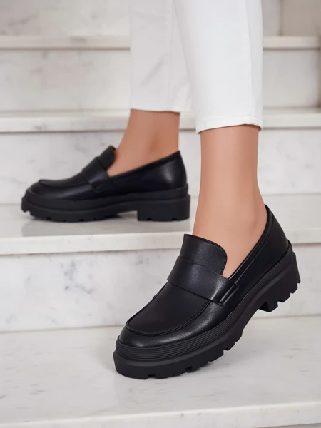 Elegante Nero – Pantofi de damă din piele ecologică