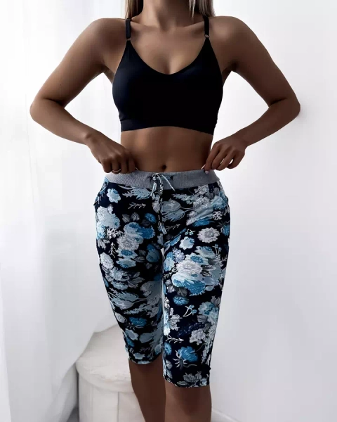 Pantaloni scurți 3/4 de damă, albastru închis, cu model floral - Îmbrăcăminte