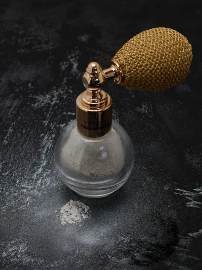 Luxelux Highlighter într-un flacon cu pompiță 03 2g