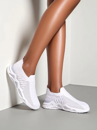 Tenisi slip-on pentru femei Royalfashion cu strasuri Elavises