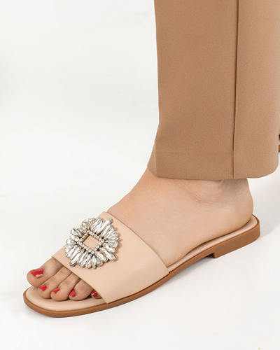 OUTLET Papuci de dama bej cu ornament argintiu. Hipi - Încălțăminte