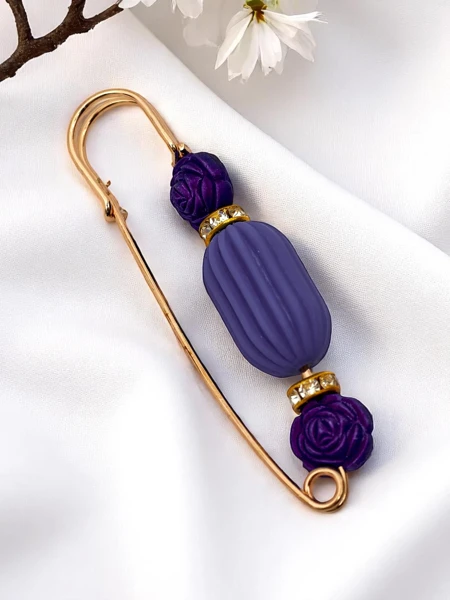 Broșă decorativă de damă cu trandafiri Rose Charm