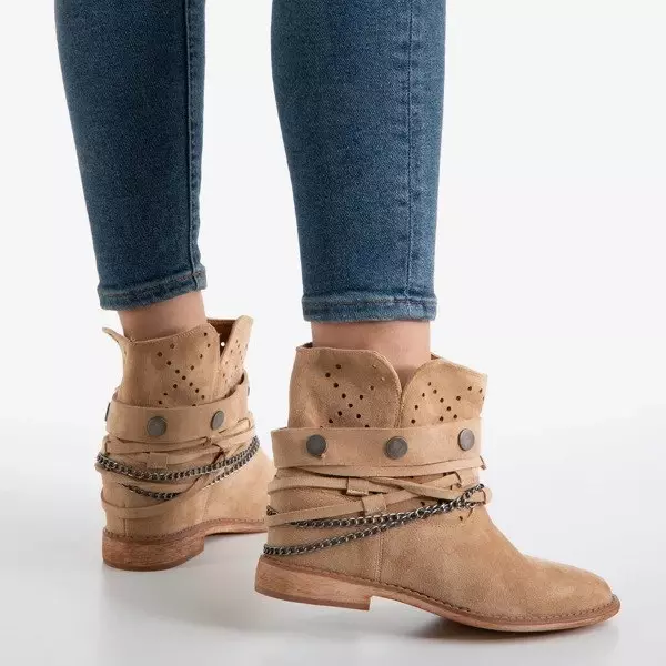 OUTLET Cizme maro deschis a'la cizme de cowboy pe o pană de interior Salemi - pantofi