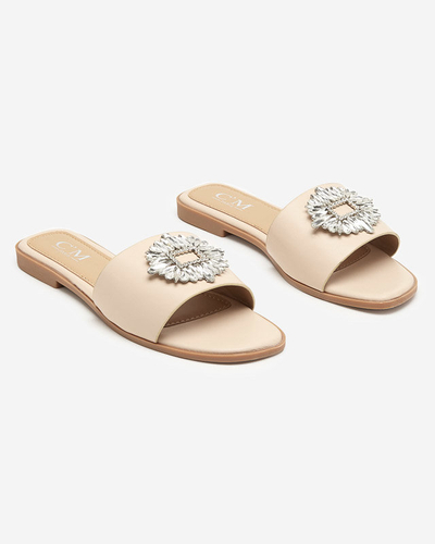 OUTLET Papuci de dama bej cu ornament argintiu. Hipi - Încălțăminte