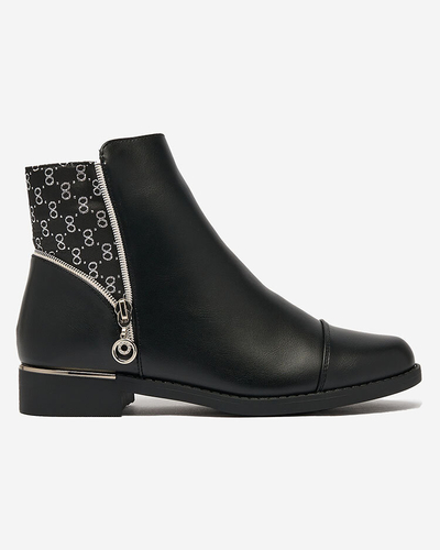 Royalfashion Cizme de damă negre a'la sztyblety Orlaa