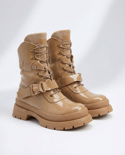 Royalfashion Cizme lăcuite de damă, maro deschis Setogy