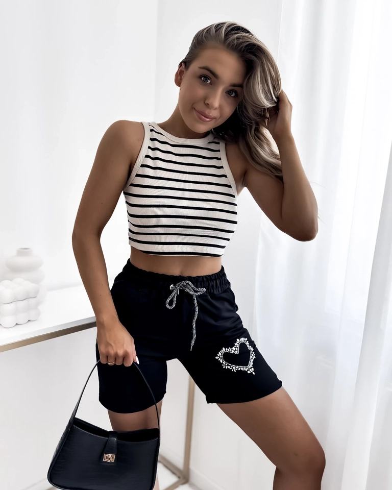 Royalfashion Pantaloni scurți negri pentru femei cu inimă de zirconiu