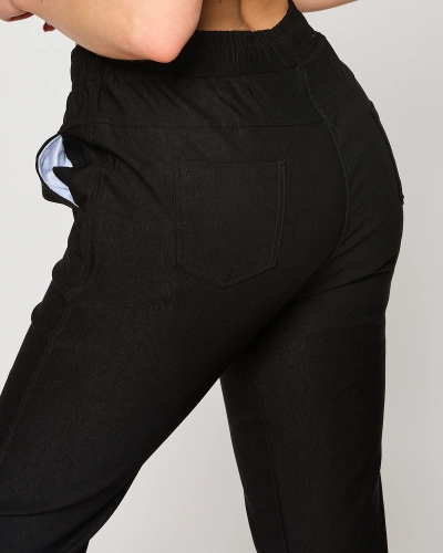 Pantaloni drepți de damă din stofă neagră PLUS SIZE- Îmbrăcăminte