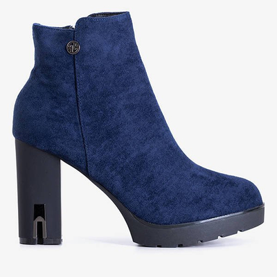 Cizme izolate albastru marin pe un post înalt Madena - Pantofi