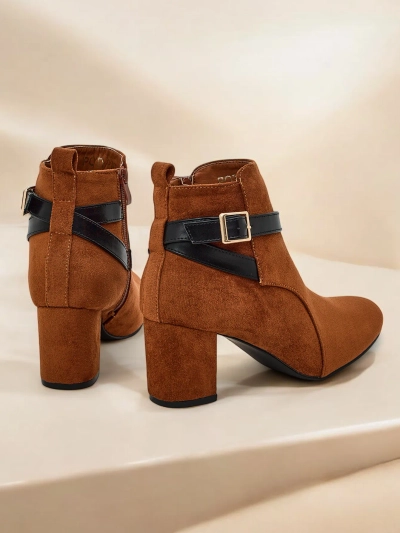 Cizmele pentru glezna cu platforma pentru femei Royalfashion Eloron