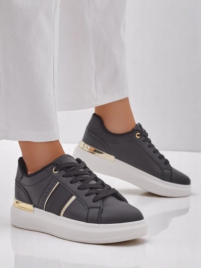 Sneakeri sport de femei Royalfashion pe o talpă mai groasă Montanas