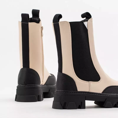 OUTLET Cizme de dama bej pe talpa masiva Rosidi - Incaltaminte