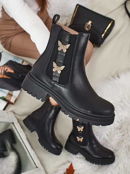 Botine de damă din piele ecologică cu fluturi Bravelle